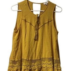 UMGEE ~ Women’s Top ~ Size Large ~ Excellent Condition ~ Blouse